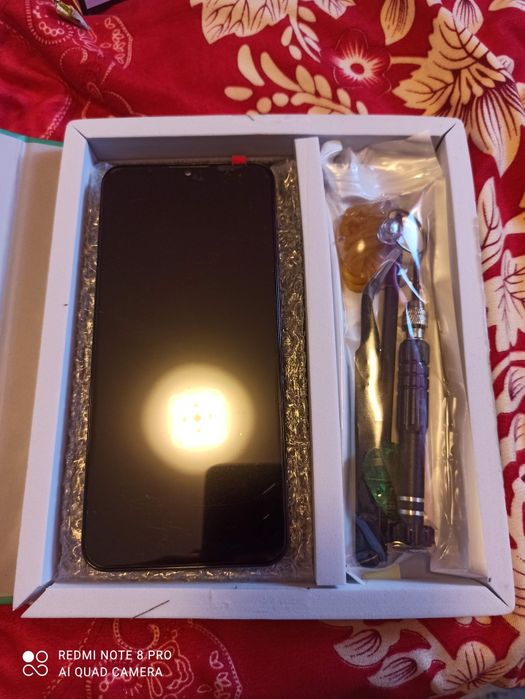 Display-uri telefoane iPhone, Samsung,Oppo, Xiaomi, iPad.100 Ron