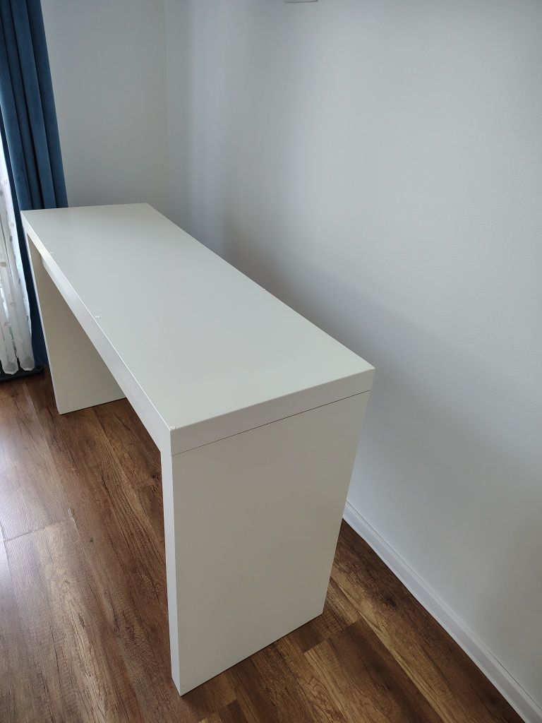 Vând birou Ikea in stare excelentă!