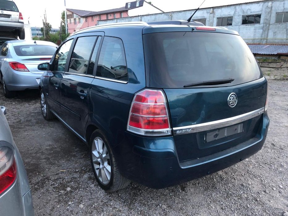 Opel Zafira B motor 1.9 Dezmembrez/Dezmembram