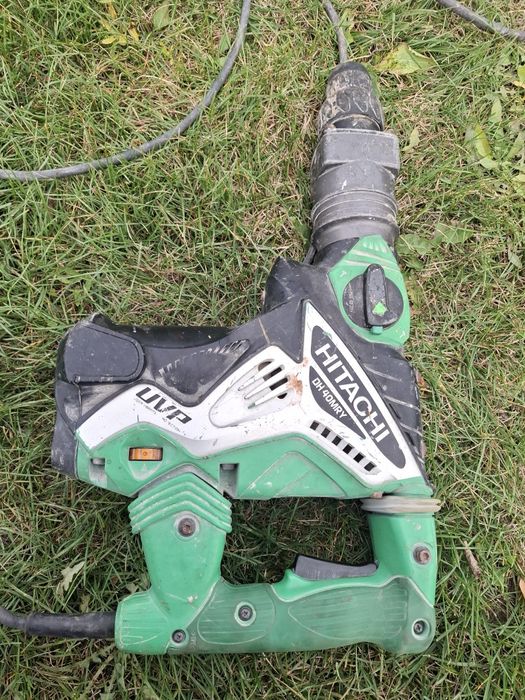 Vand Rotopercutor Hitachi DH 40MRY defect