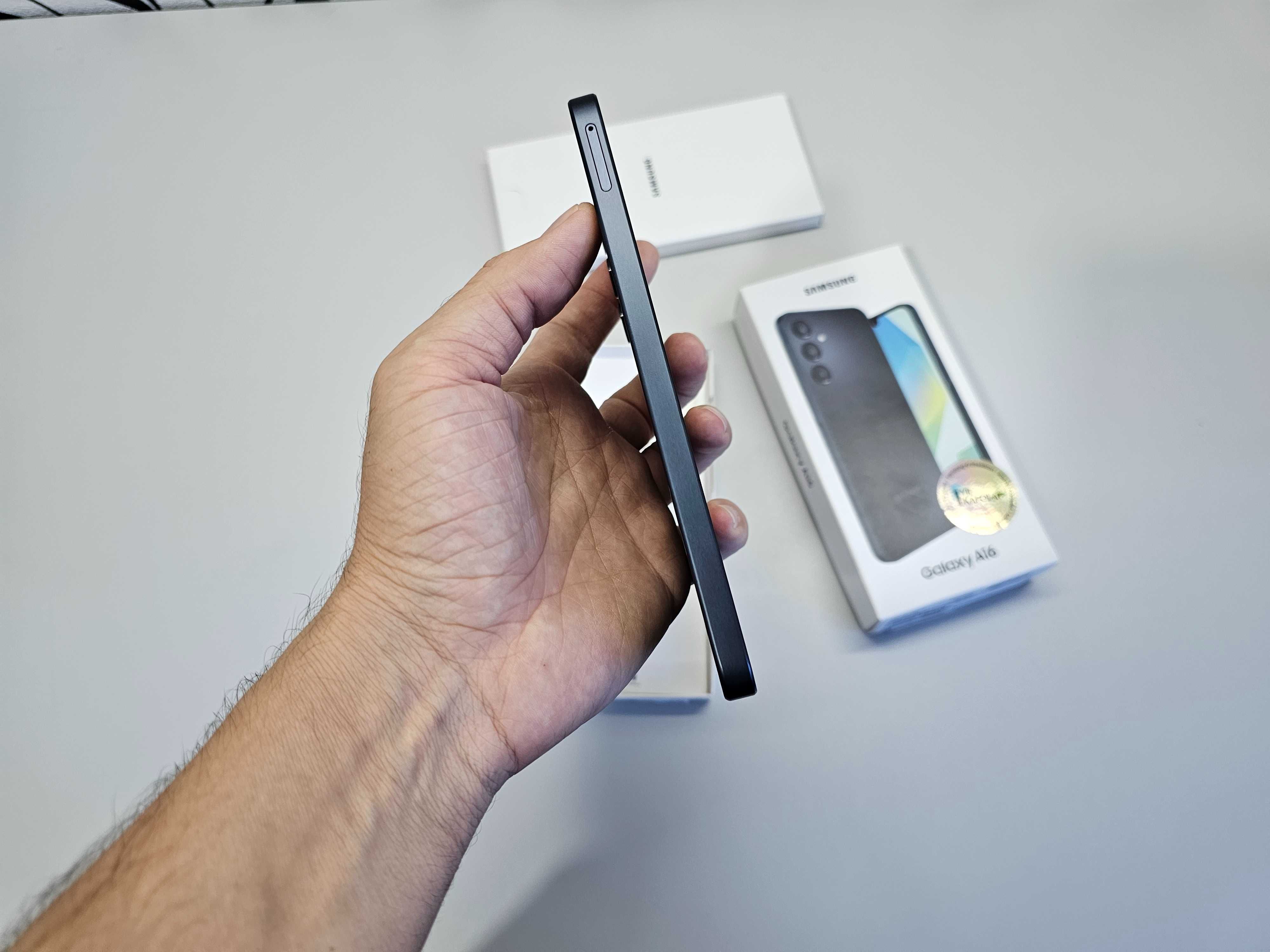 ПРОДАМ Samsung Galaxy A16 (256GB/8GB) Black. Практический НОВОЕ.