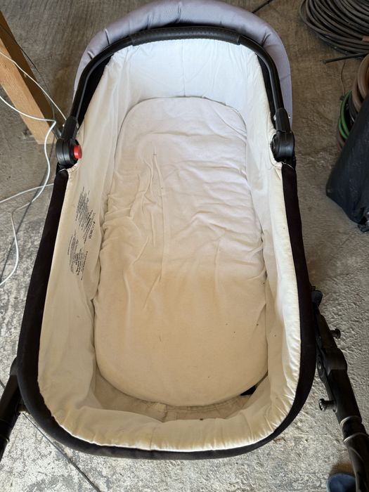 Carucior premium Venicci Upline 2in1 + cadou scoica auto