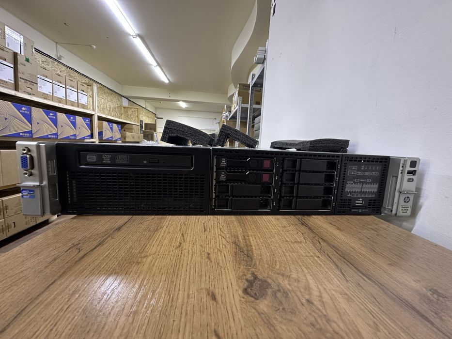 HP ProLiant DL360p Gen8 серверная для компьютерного клуба