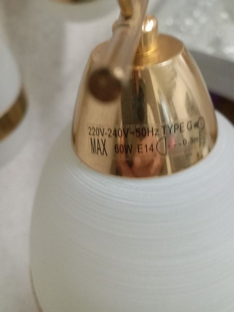 Продам пятирожковую люстру
