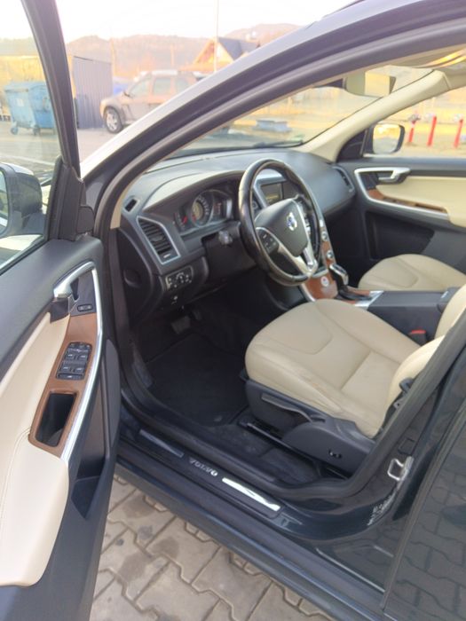 Volvo XC60 D4 DZ73 Accept schimb utilitară 3,5 t +diferenta