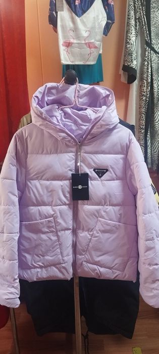 Продам новые женские куртки