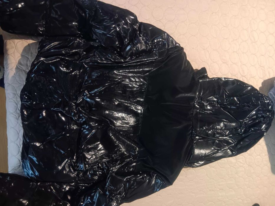 Дамско черно яке