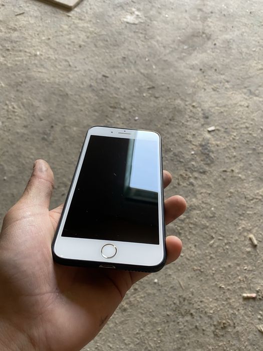 Iphone 7+  30мын саудасы бар