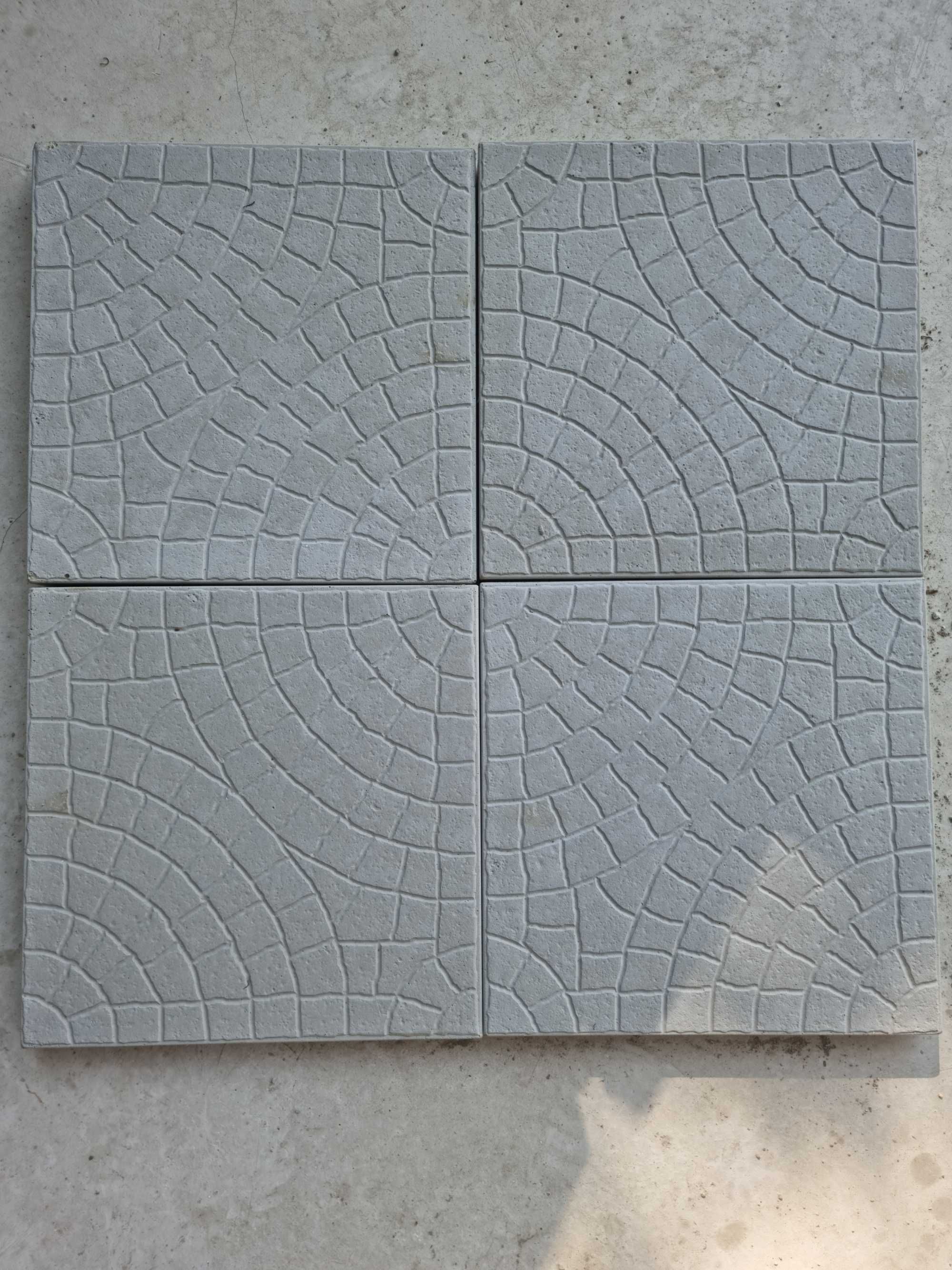 Pavaj din beton ultrafinisat 30x30x3 cm