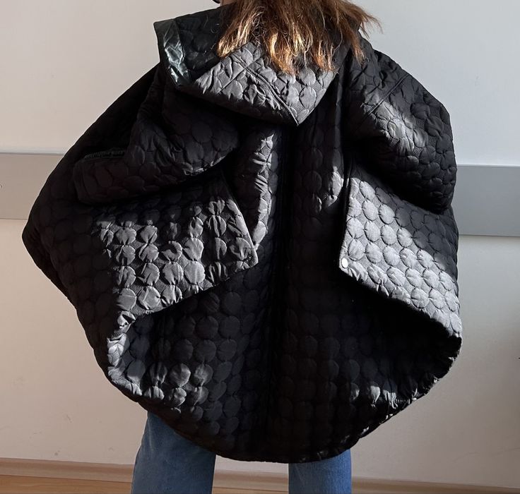 Авангардно палто в релефен десен VDR Via Delle Rose