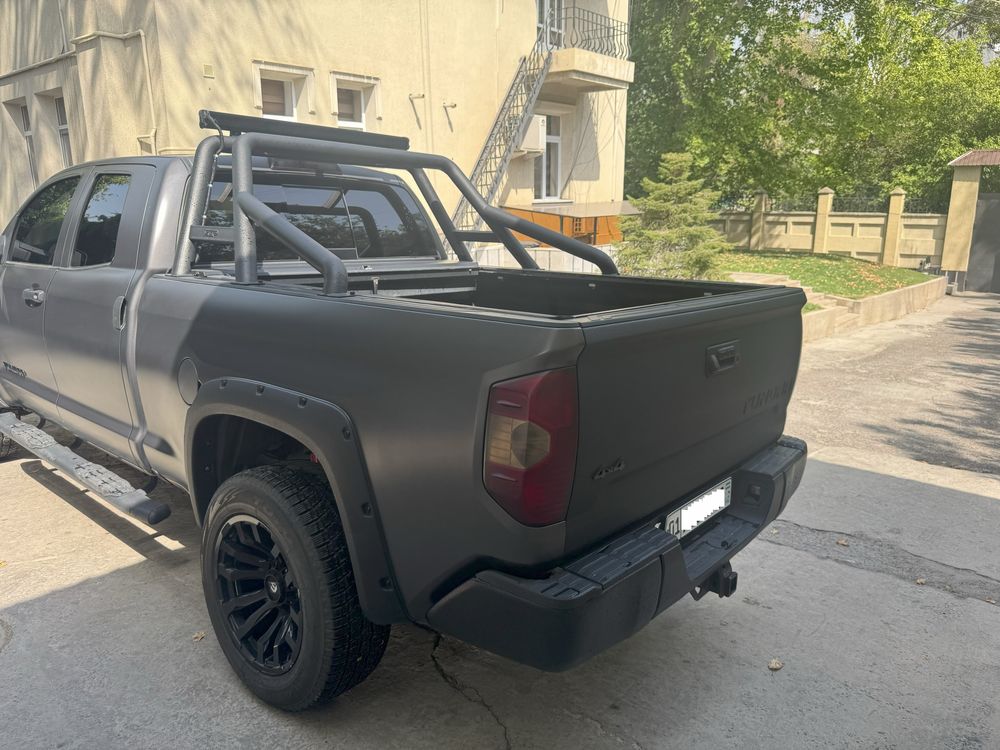 Toyota Tundra 2015