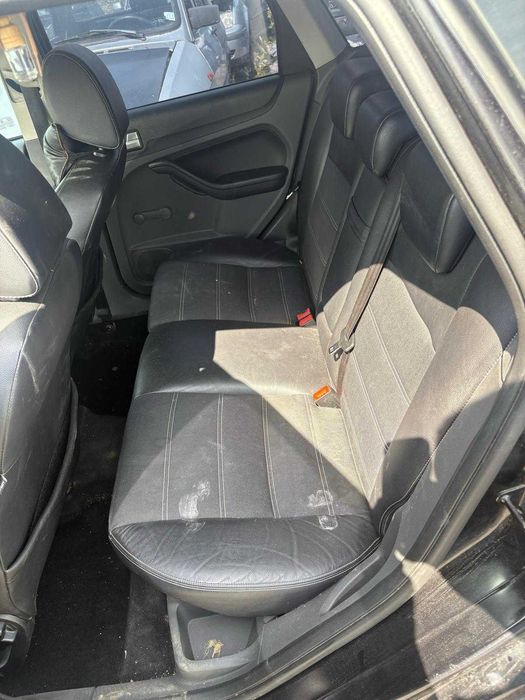 Vand Set Scaune Piele Ford Focus 2  cu incalzire