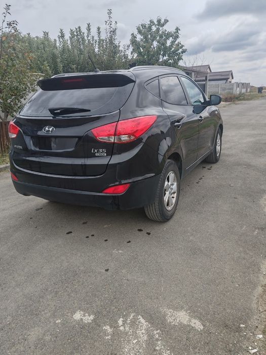 Hyundai ix35 1.7 CRDi – 116 CP – 2011 –înmatriculata in Romania SUV fi