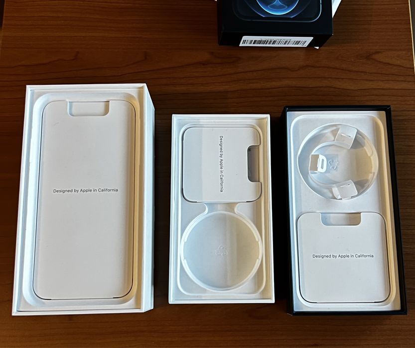Cutii Iphone 11, 12 mini, 12 pro