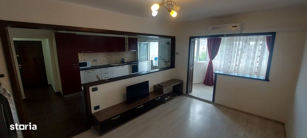 Piata Mioritei-3 cam decomandate-renovat/centrala/AC/2 balcoane/PVC