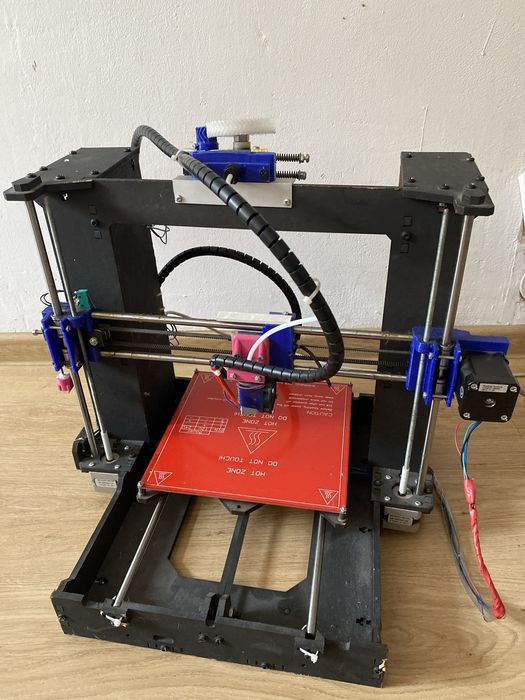Imprimanta 3D in stare foarte buna da functionare