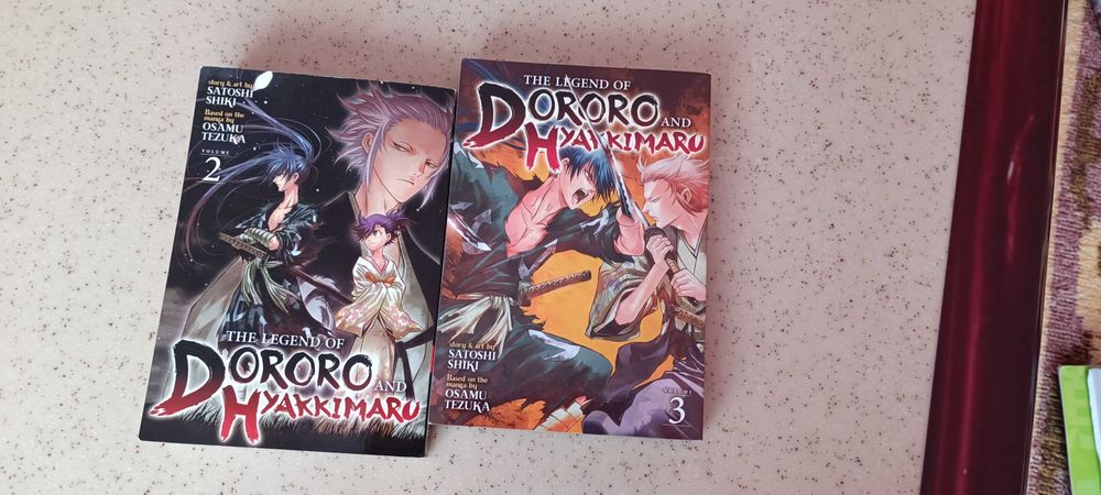 Vând manga death note in stare perfecta +manga Dororo and Hyakkimaru