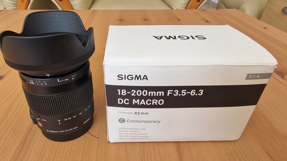 Sigma 18-200mm f3.5-6.3 DC Macro за Canon
