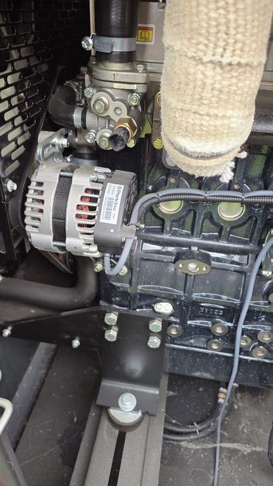 Generator zenessis 22 kw nou