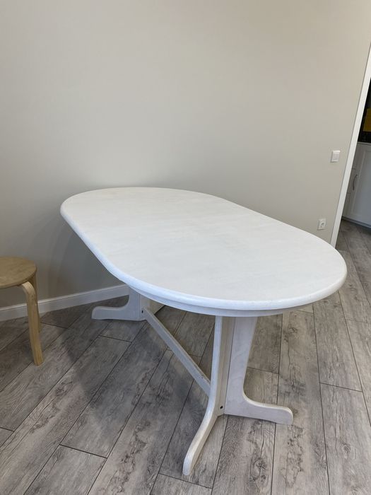 Продам стол