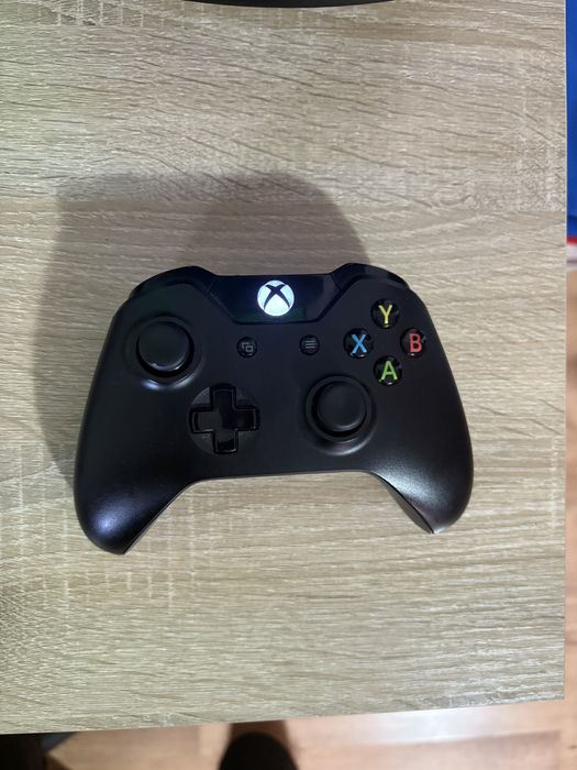 Vând   Xbox   One