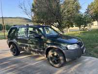 Ford 4x4.