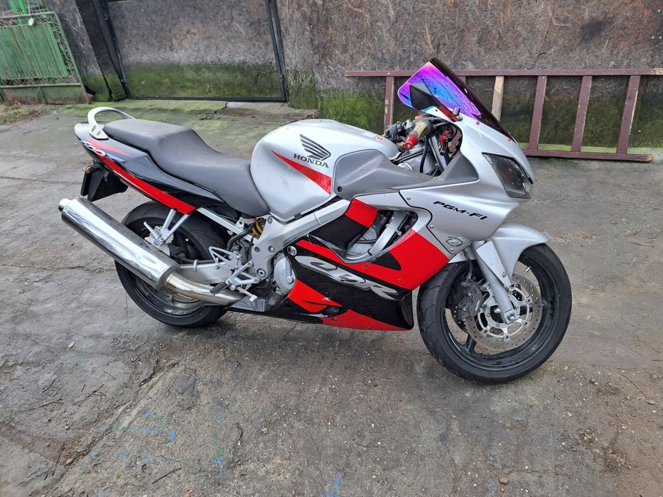 Piese și accesorii honda cbr f4i