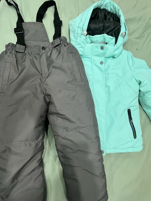 Продам детский зимний костюм