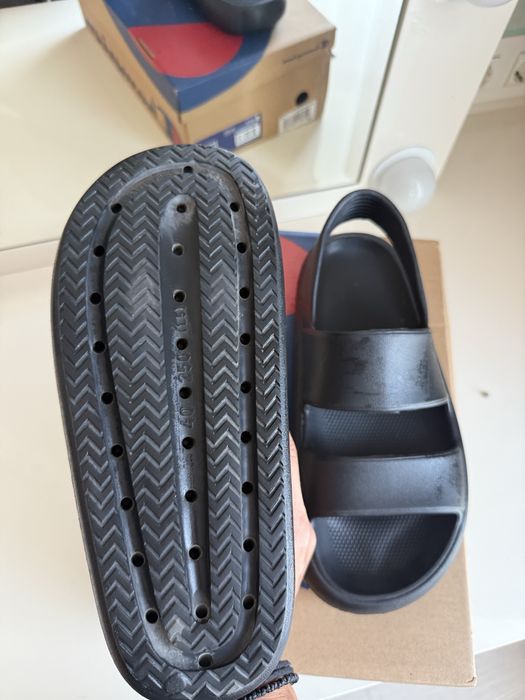 Черни сандали- Champion НОВИ!