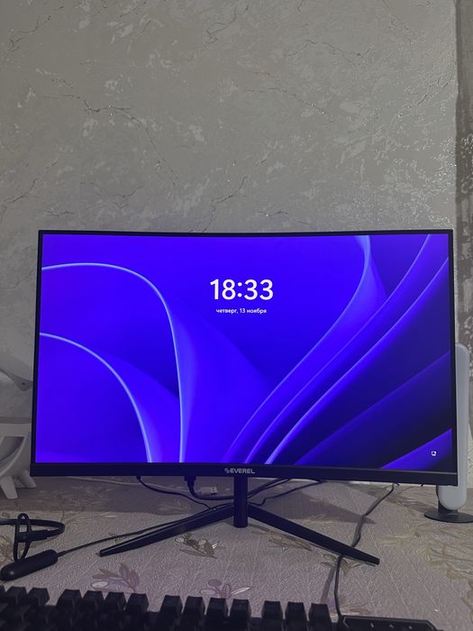 EVEREL MONITOR 24’’ curved