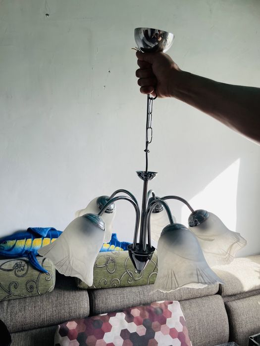 Люстра новая стеклянная