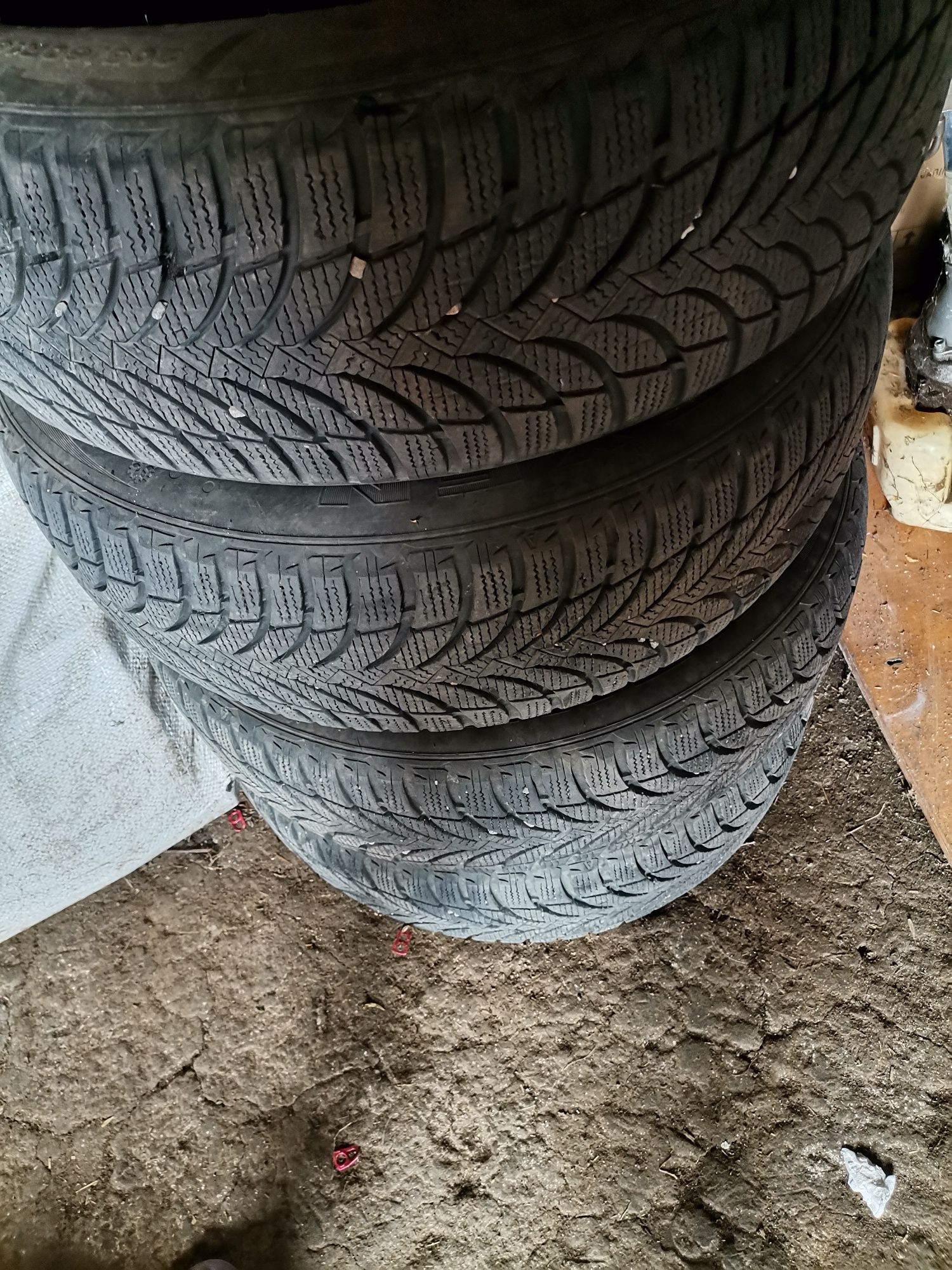 Set 4 cauciucuri mixte 205/60 R16
