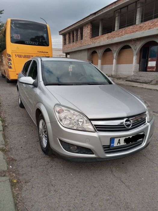 Продавам опел астра