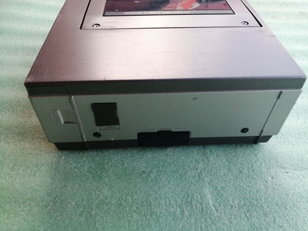 Vintage Hitachi casetofon video portabil VT-6800A tuner video VT-TU68A