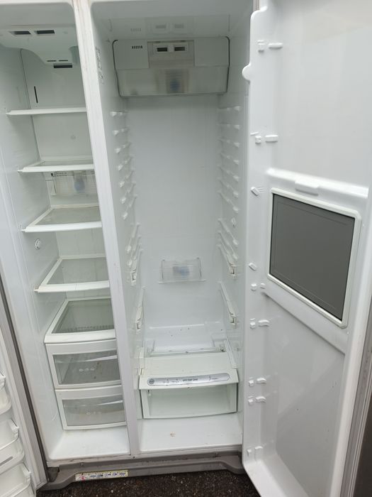 Двоен хладилник LG за части