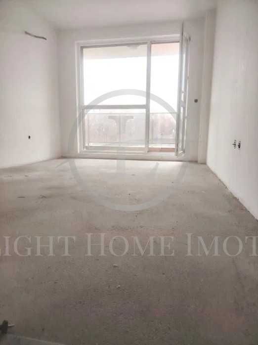 Реф. 3300 Двустаен Апартамент / Южен