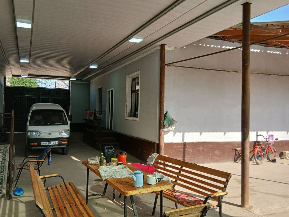 Уй сотилади позор нархга