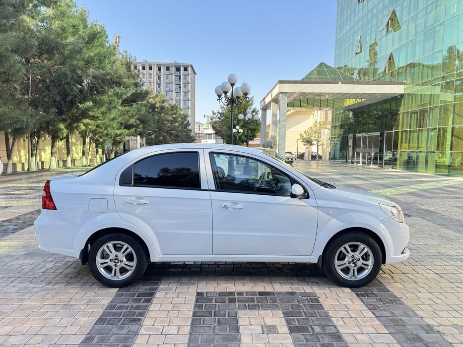 Neksiya 3 sotiladi avtamat 4