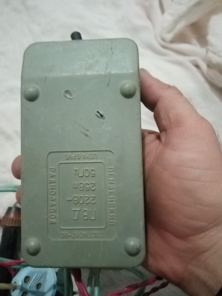 Apparatlar sotiladi. Taxtaga kuydirib naxsh beradigan
