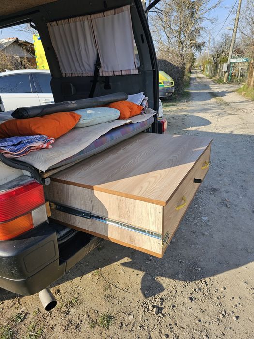 Продавам фолксваген Т4 Мултиван