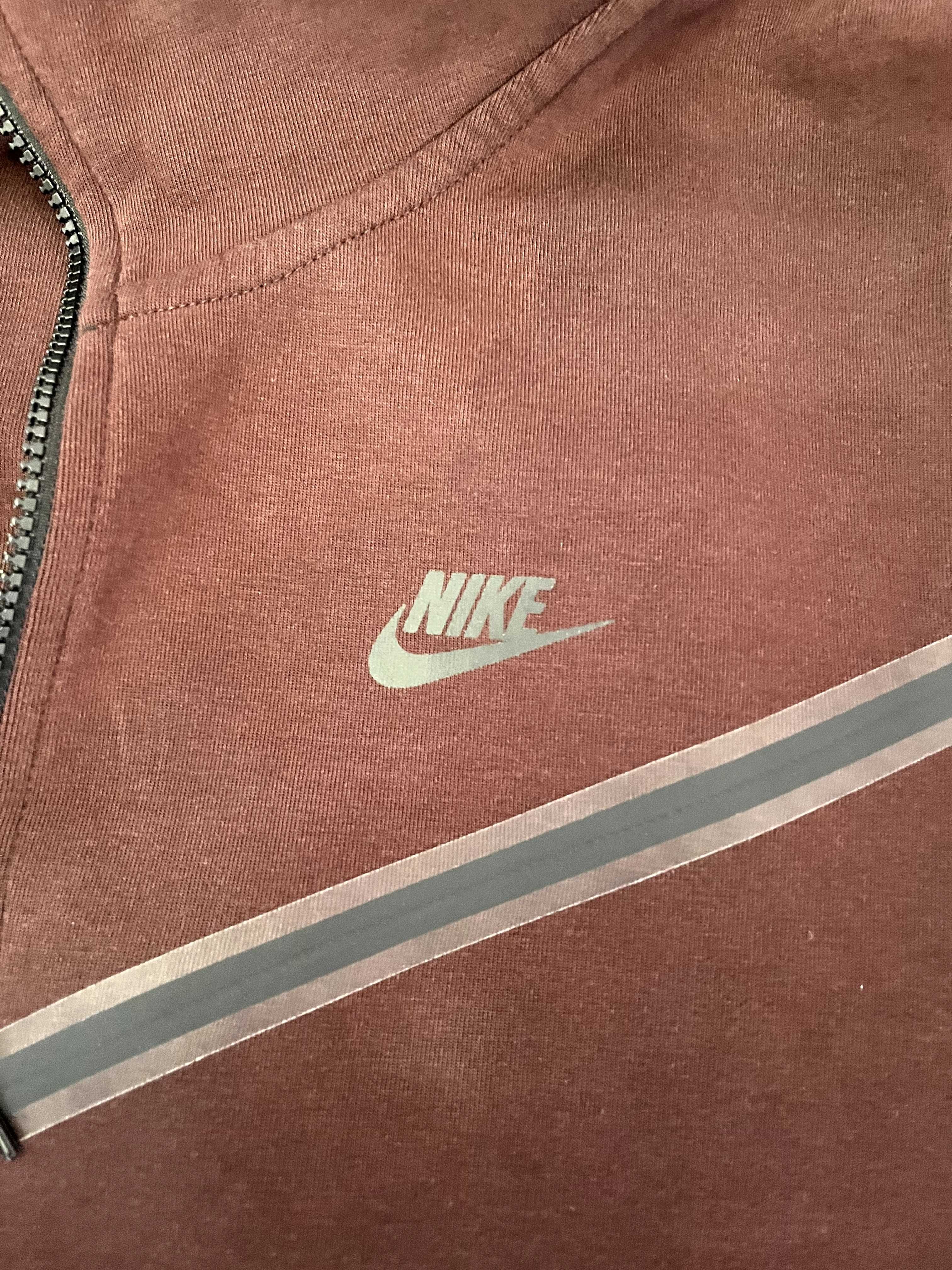Nike Tech Fleece