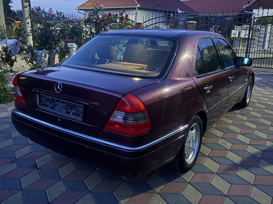 Vand mercedez C- klase 200