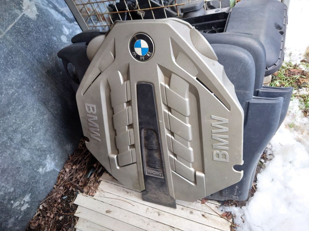 Бмв капак двигател декоративен bmw е46 е90 х1 х3 х5 е60 е87 ф30 ф31 **