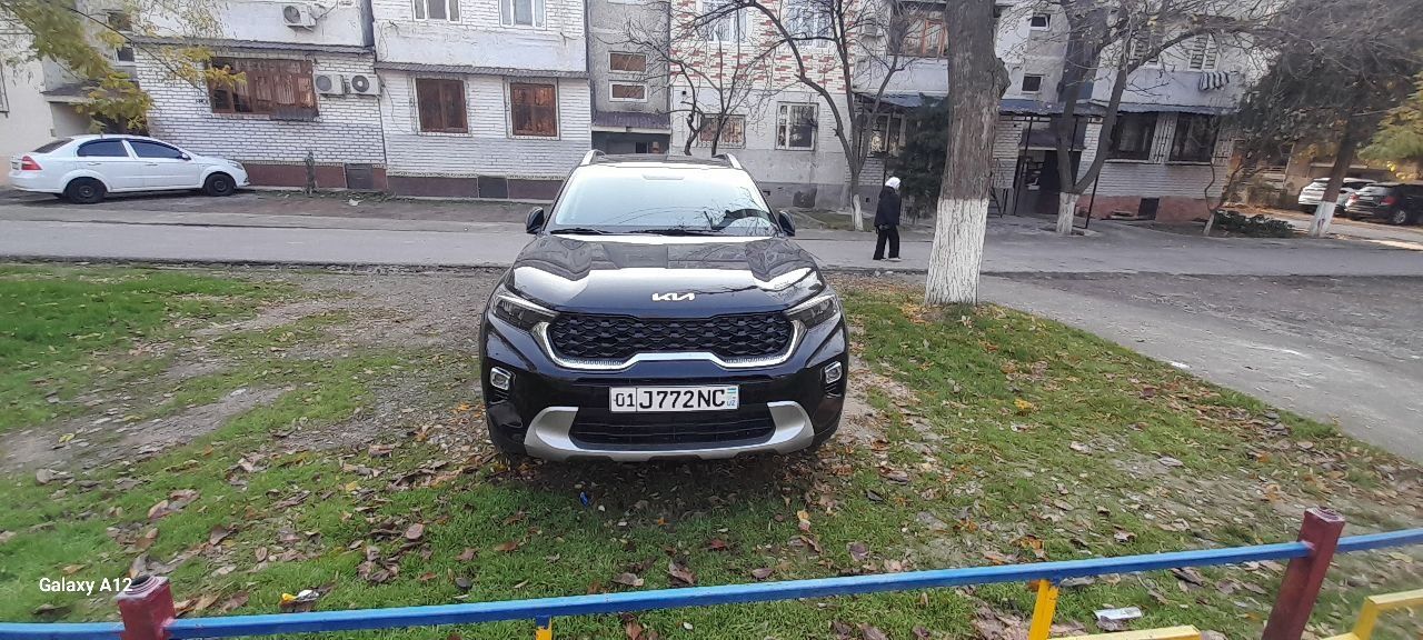 KIA SONET сотилади