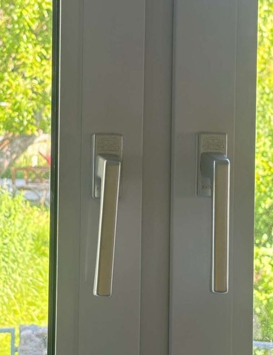 Fereastra termopan si usi (pvc si mahon)  + rulou pvc diverse marimi