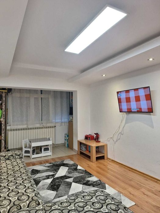 Vand apartament 3 camere - Focsani