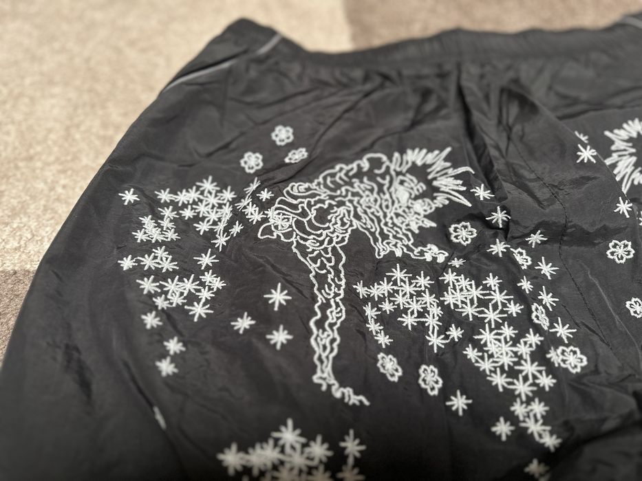 Supreme AOI Glow in the Dark / M