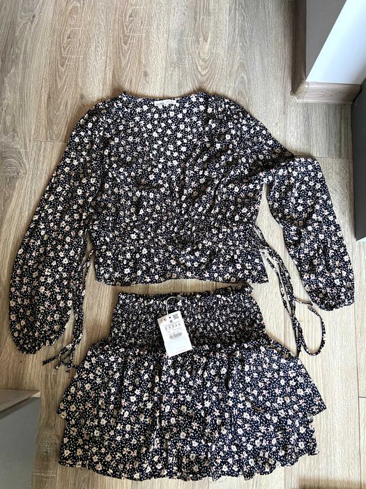 Costum/set Pull and Bear camasa + fusta pantalon NOU