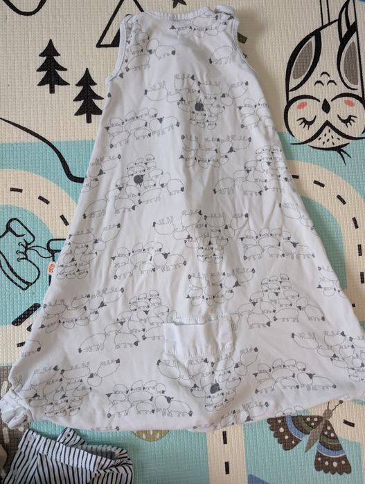 Sac Ergobaby 0.5 tog 6-18 luni, cu picioare On the move