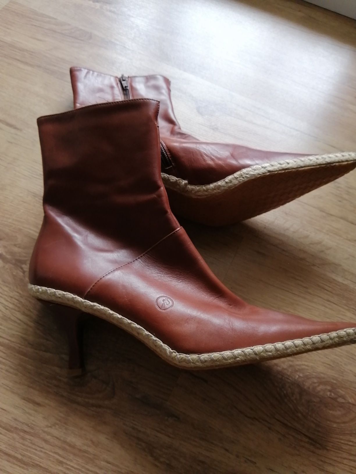 Botine piele nr 40